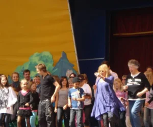 Latterkursus i København - på Bakken på Latterens Verdensdag