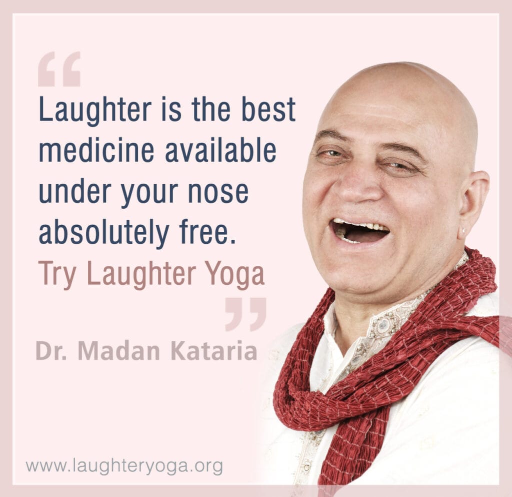 Latteryoga er opfundet af Madan Kataria på billedet. Latter er den bedste medicin. Latteryoga Fører Til Latter og Glæde
